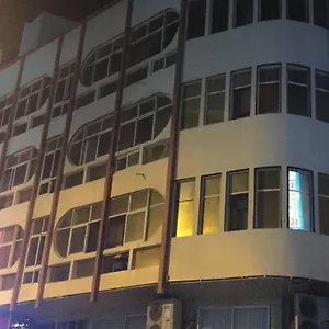 Отель Emirates Hotel, Дубай
